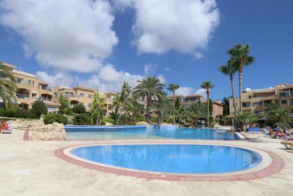 Limnaria Gardens B Apartman Paphos Kültér fotó