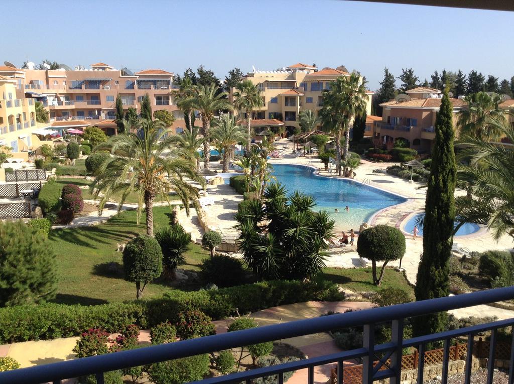 Limnaria Gardens B Apartman Paphos Kültér fotó